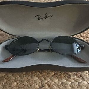 RARE Ray Bans - Bausch and Lomb Vintage 1990 Streetside  Sunglasses Model 2979